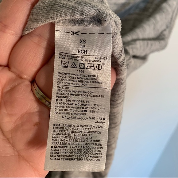 Old Navy Scoop Neck Swing Tank Top Heather Gray - Picture 7 of 7